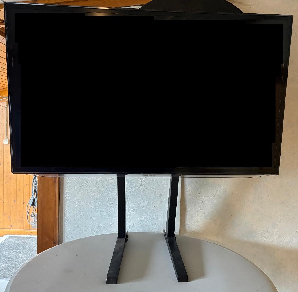 Moniteur Samsung série 6 + moniteur AG Neovo L-W22, HDMI, 61 à 100 Hz, Full HD, Enlèvement