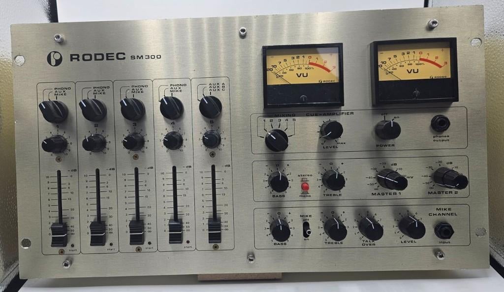 Rodec SM300, Musique & Instruments, Tables de mixage, Utilisé, 5 à 10 canaux, Entrée micro, Enlèvement ou Envoi