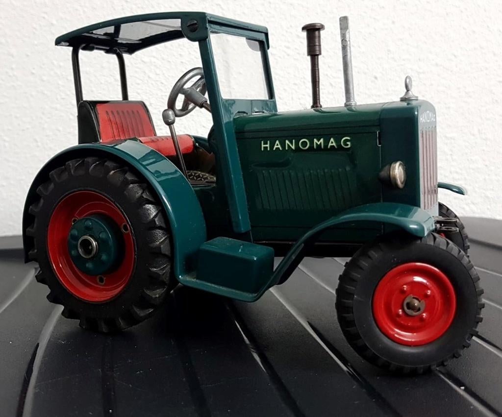 Hanomag John Deer Lanz Zetor model tractor schaal 1:24, Ophalen of Verzenden, Nieuw, Overige typen