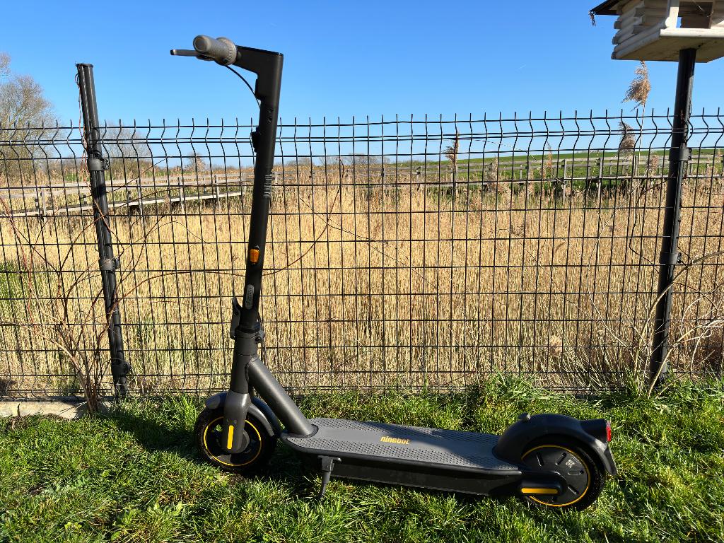 Ninebot KickScooter MAX, Fietsen en Brommers, Steps, Ophalen, Gebruikt, Elektrische step (E-scooter), Segway ninebot
