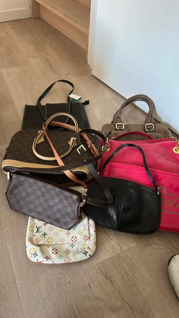 Diverse handtassen, Bijoux, Sacs & Beauté, Sacs | Sacs Femme, Enlèvement, Comme neuf