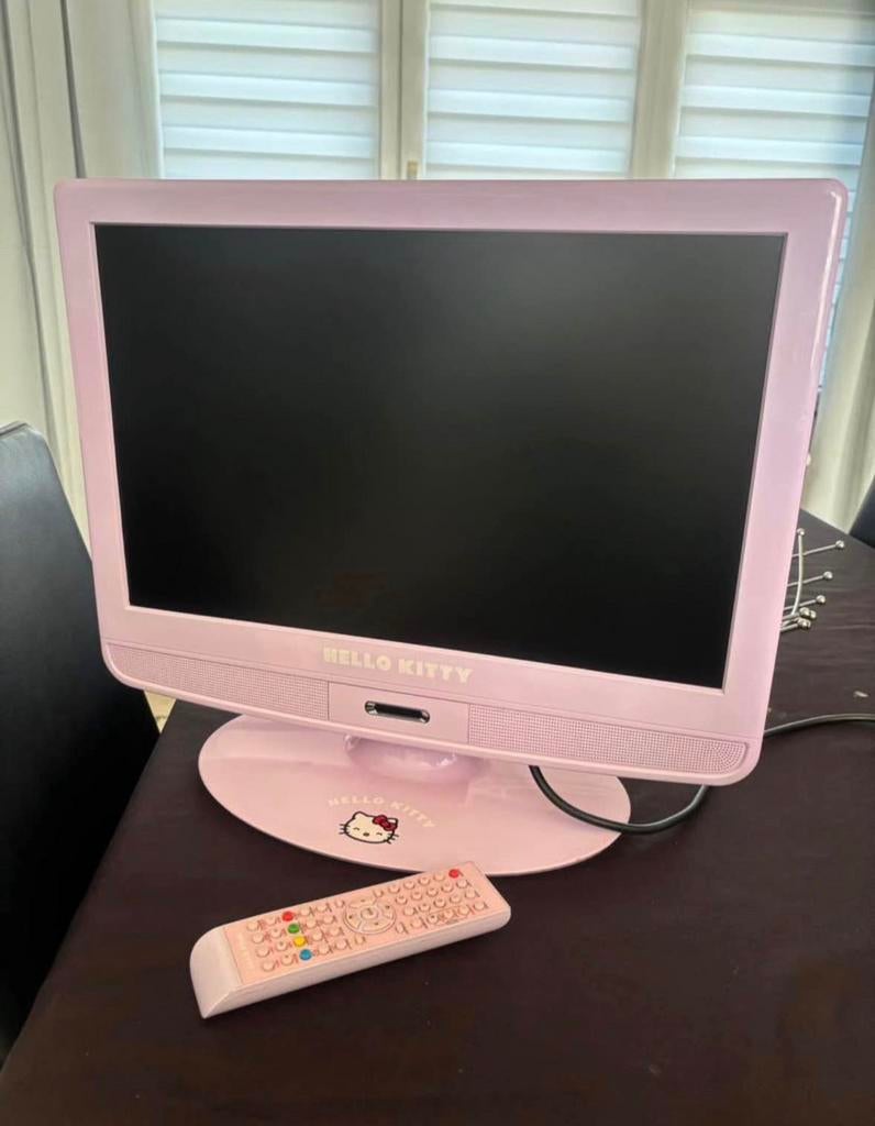 Hello Kitty vintage tv voor verzamelaars, LCD, Zo goed als nieuw, 40 tot 60 cm, Ophalen