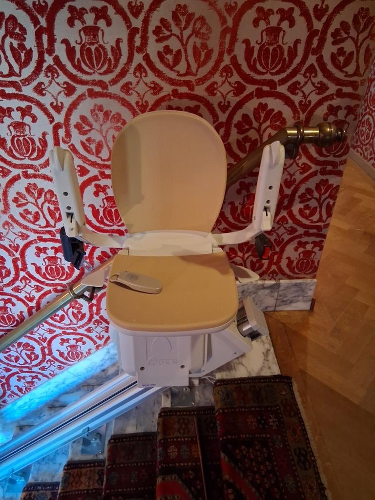 Traplift weinig gebruikt, Ophalen