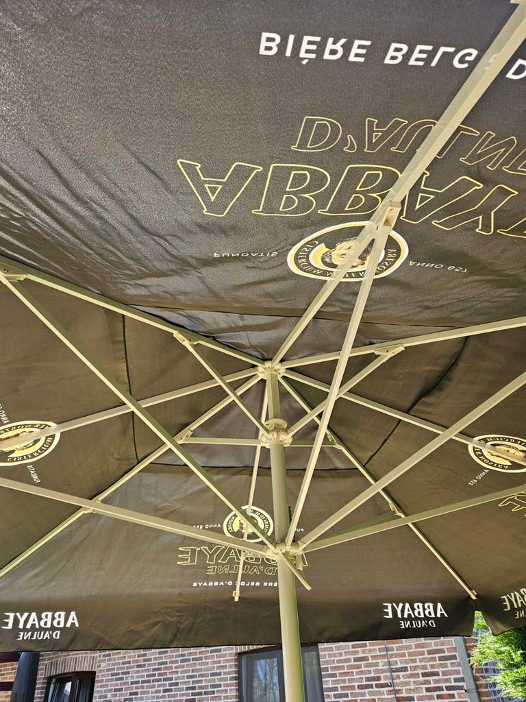 2 grand parasols, Jardin & Terrasse, Enlèvement ou Envoi