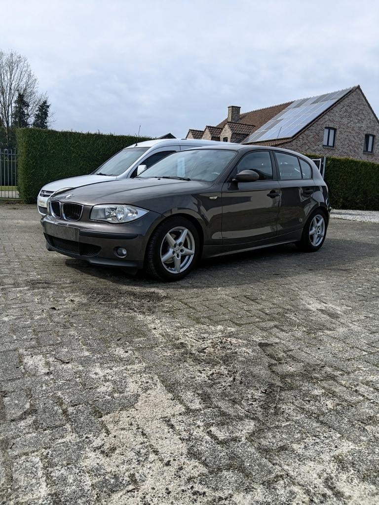 Bmw 118i automatique/cuir/climatisation/excellent état, Autos, Cuir, Achat, Entreprise, 5 portes