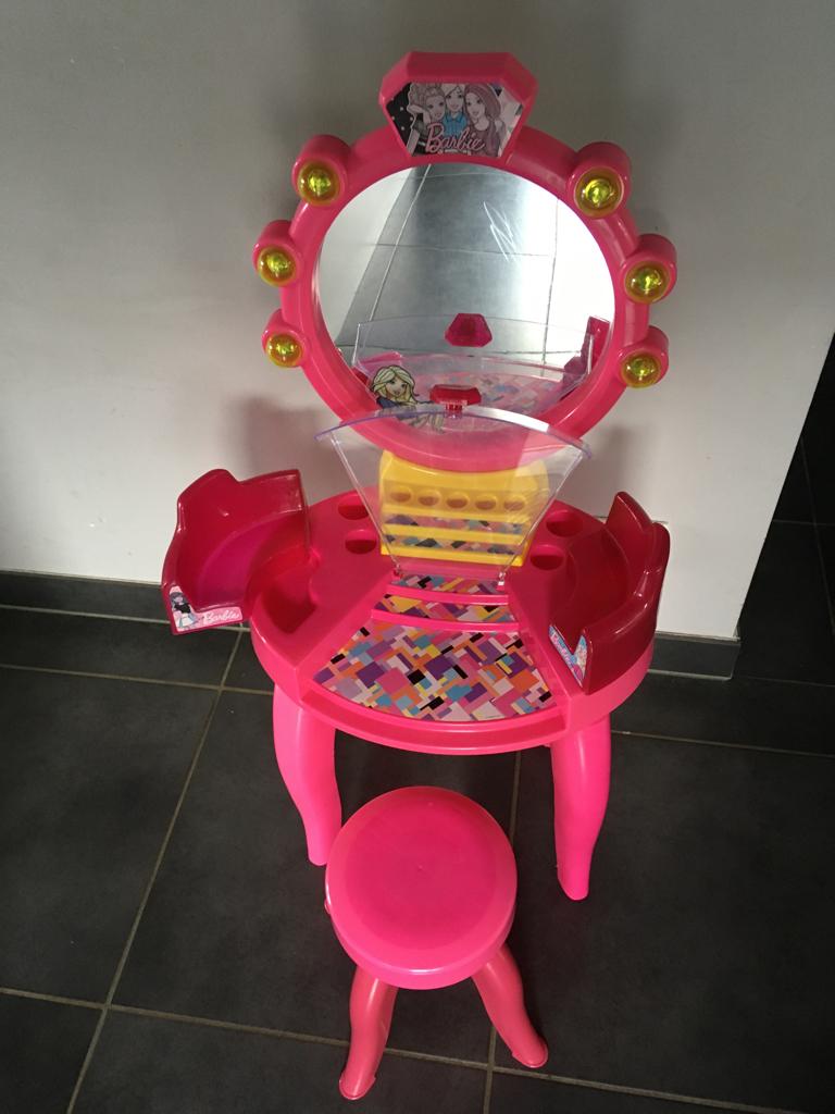 Kinder make-up tafel met krukje, Ophalen, Gebruikt, Tafel(s) en Stoel(en)