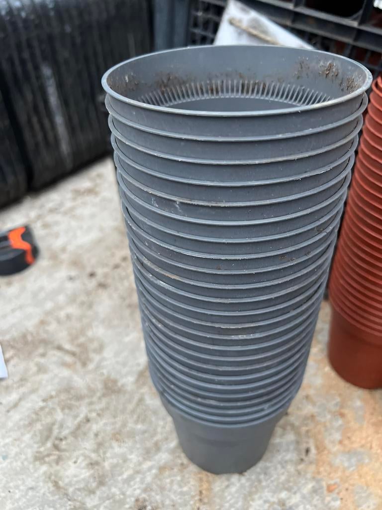 1000 kweekpotten bloempotten 11 x 8,5 cm, Tuin en Terras, Bloempotten, Kunststof, Rond, Ophalen of Verzenden, Zo goed als nieuw