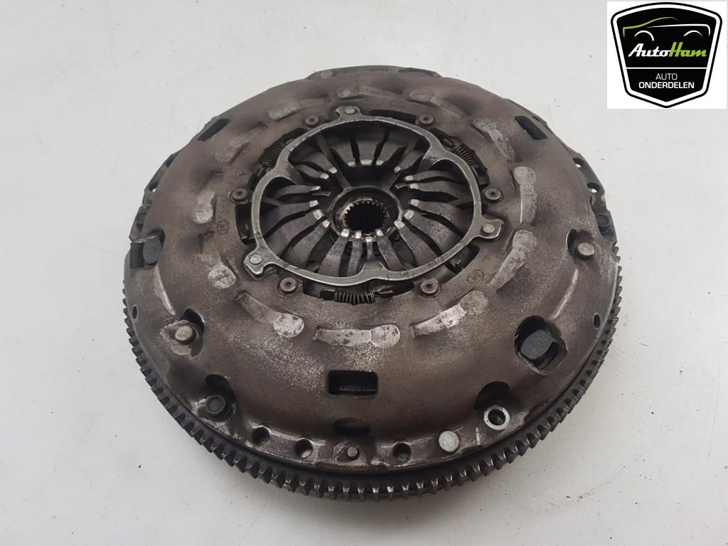 VLIEGWIEL DUBBELE MASSA ABS A3 (8V1 / 8VK) (|04L105266B|), Auto-onderdelen, Motor en Toebehoren, Audi, Gebruikt