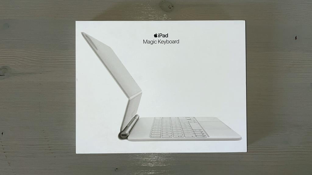 Apple Magic Keyboard voor iPad Pro, Ophalen, Zo goed als nieuw, 11 inch, Bescherming voor- en achterkant