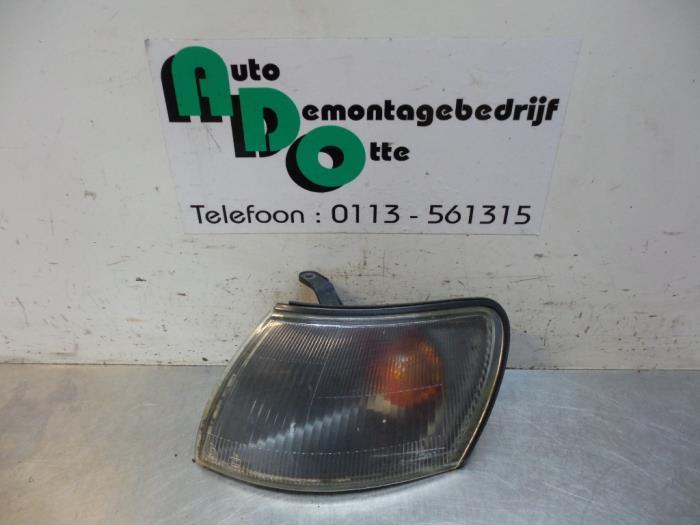 Richtingaanwijzer links van een Toyota Carina (Carina E 92-), Gebruikt, -, -, Ophalen of Verzenden