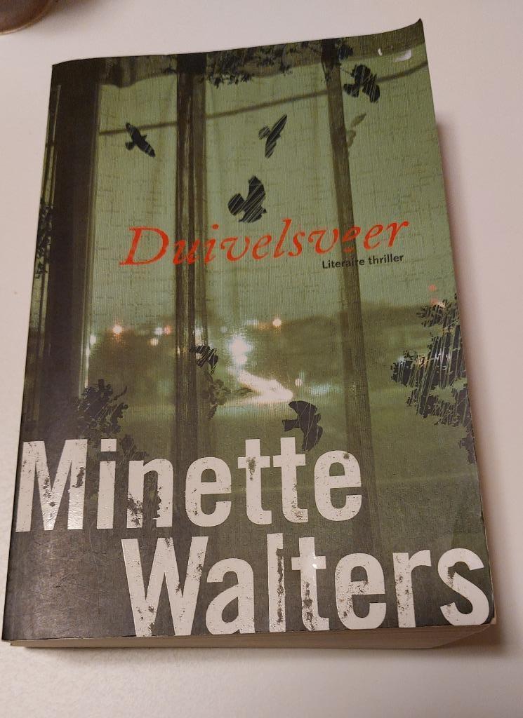 Minette Walters : Duivelsveer, Enlèvement ou Envoi