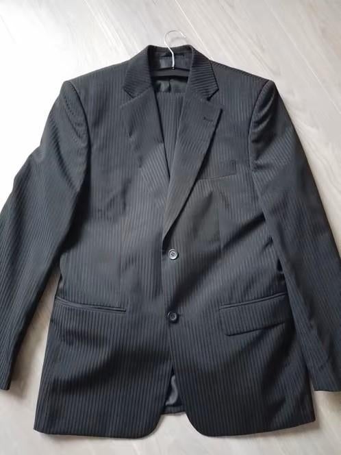 Costume pour homme (46), Vêtements | Hommes, Pulls & Vestes, Enlèvement ou Envoi, Taille 46 (S) ou plus petite, Noir, Comme neuf