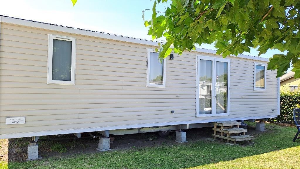 caravan, Caravans en Kamperen, Overige merken, 2 aparte bedden, 8 meter en meer, Koelkast