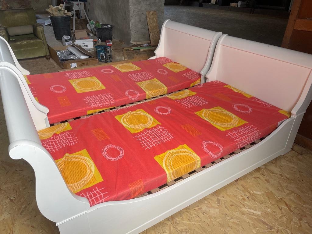 lits d'enfants anciens a donner