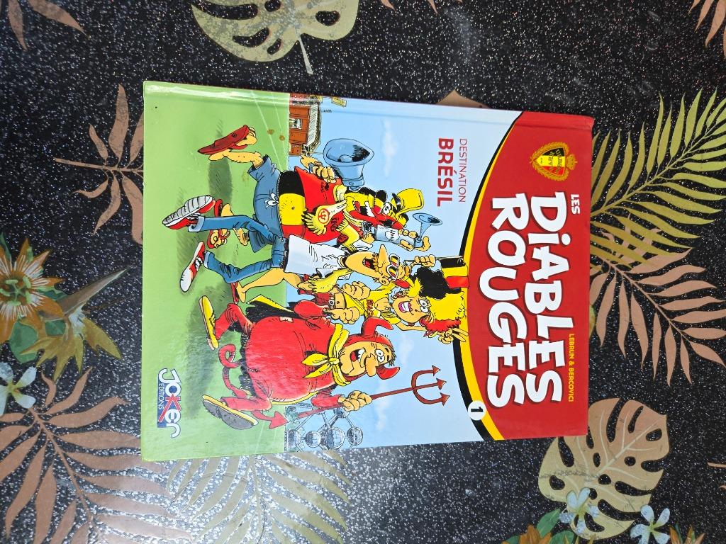 Livre Bd les diables rouges destination Brésil, Livres, Enlèvement, Comme neuf