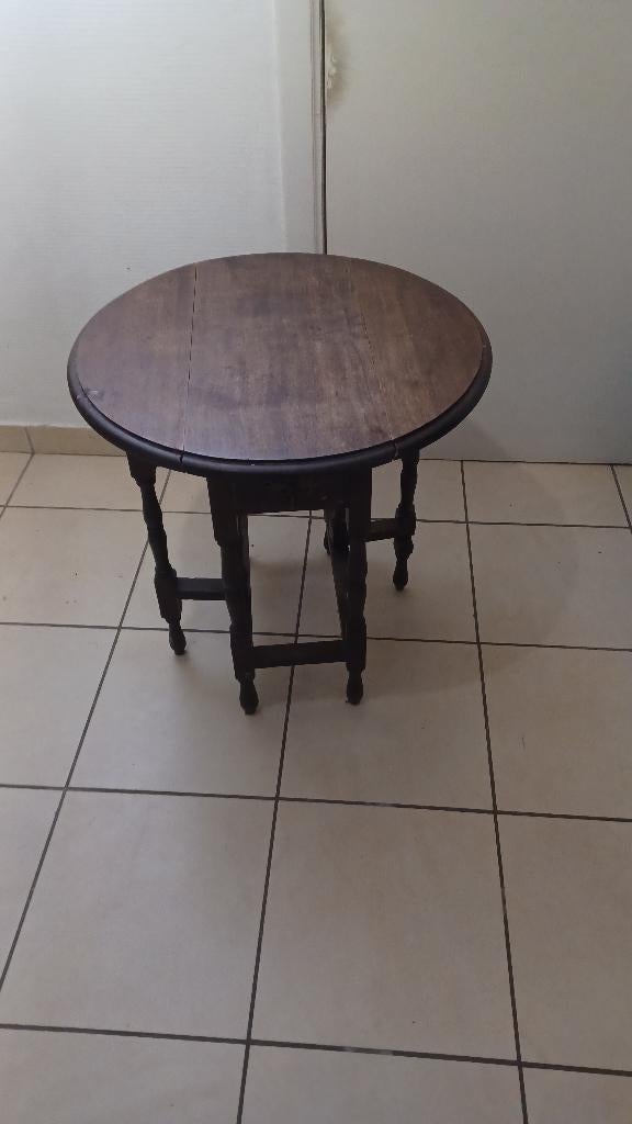 Petite table ronde pliable, Enlèvement, Utilisé, Rond