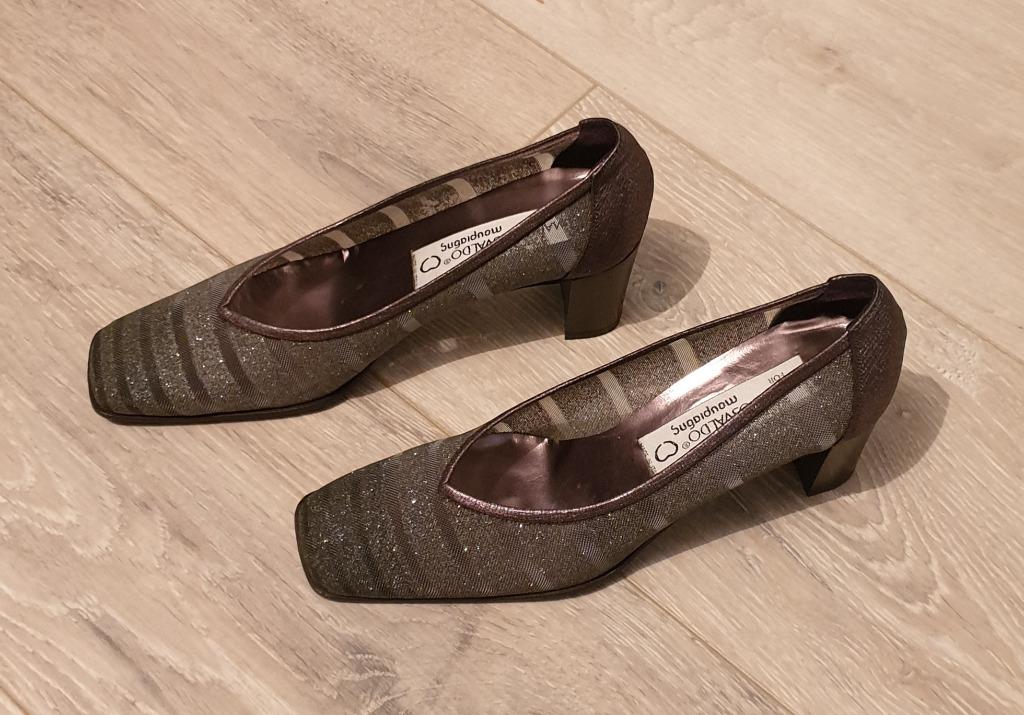 Grijze pumps met pailletten, Martini Osvaldo, Pumps, Ophalen of Verzenden, Zo goed als nieuw