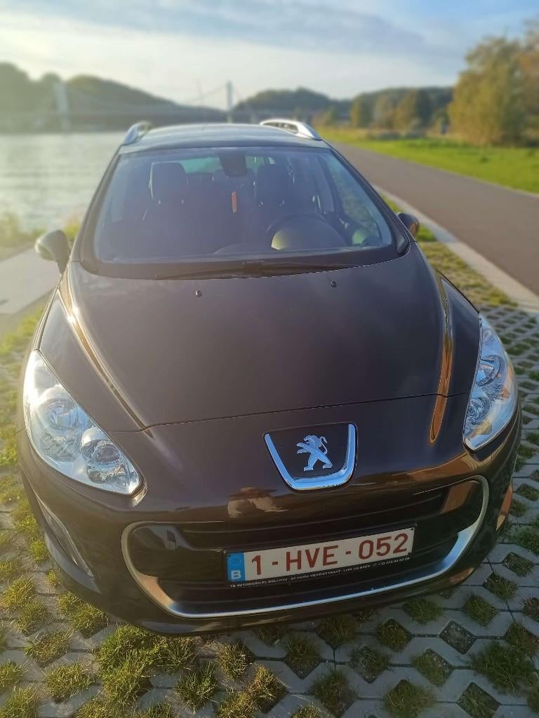 Peugeot 308 SW e-HDi FAP 110 Stop&Start Allure, Autos, Peugeot, Euro 5, Achat, 82 kW, Boîte manuelle