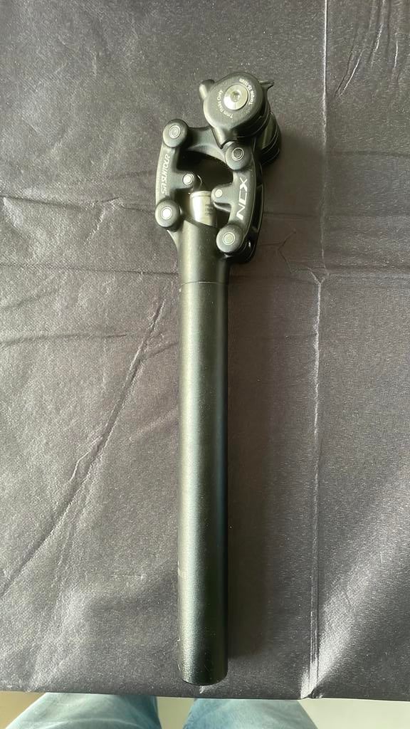 Suspension de selle SR SUNTOUR, Vélos & Vélomoteurs, Vélos Pièces, Comme neuf, Selle, Enlèvement