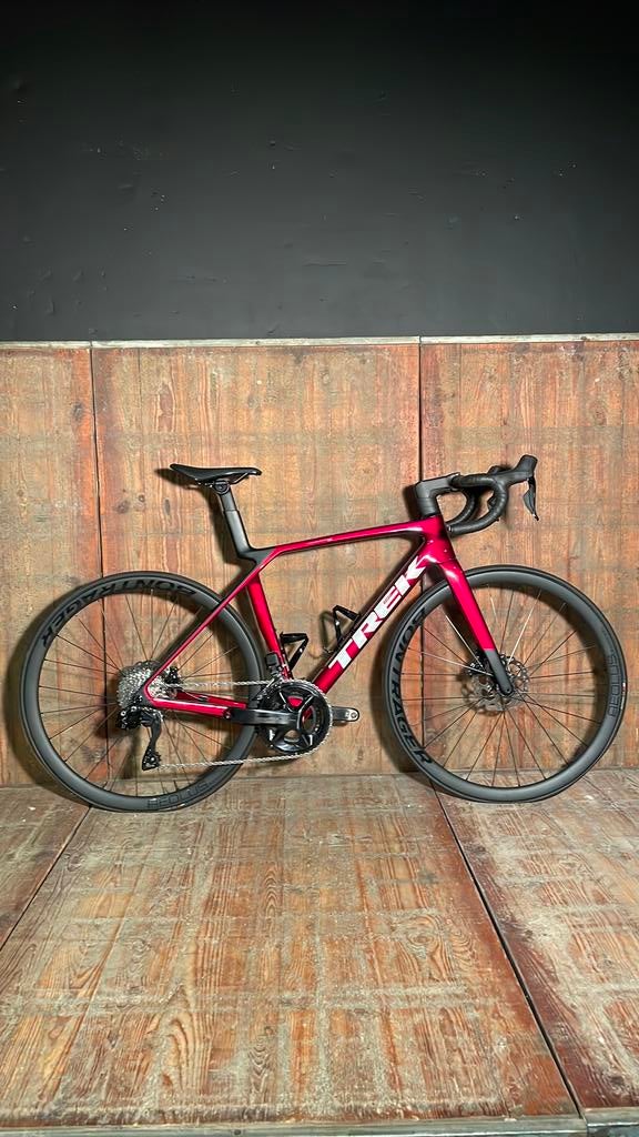 Trek Madone SL 6 Crimson NIEUW!! beschikbaar in maar S, Enlèvement, Neuf