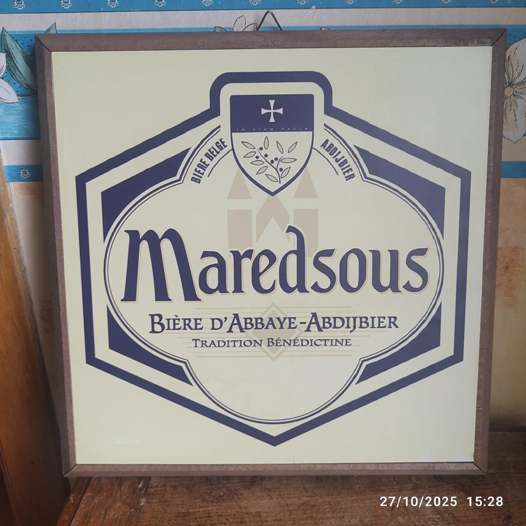 Plaque en BOIS .
Bière MAREDSOUS ., Collections, Marques de bière, Enlèvement ou Envoi, Comme neuf, Panneau, Plaque ou Plaquette publicitaire