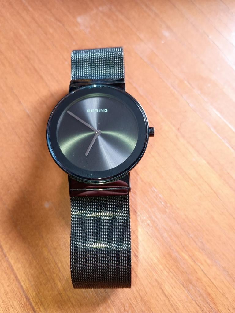 Bering
Noir classique/acier Ø35 mm, Enlèvement ou Envoi