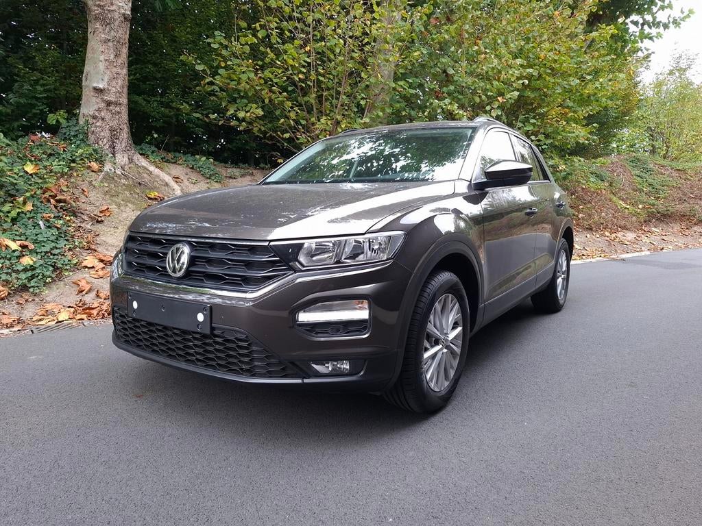 VOLKSWAGEN TROC *BENZINE/38000KM/GARANTIE*, Auto's, Voorwielaandrijving, Stof, Bruin, Parkeersensor