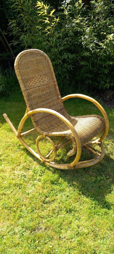 Rotan schommelstoel, Ophalen, Gebruikt