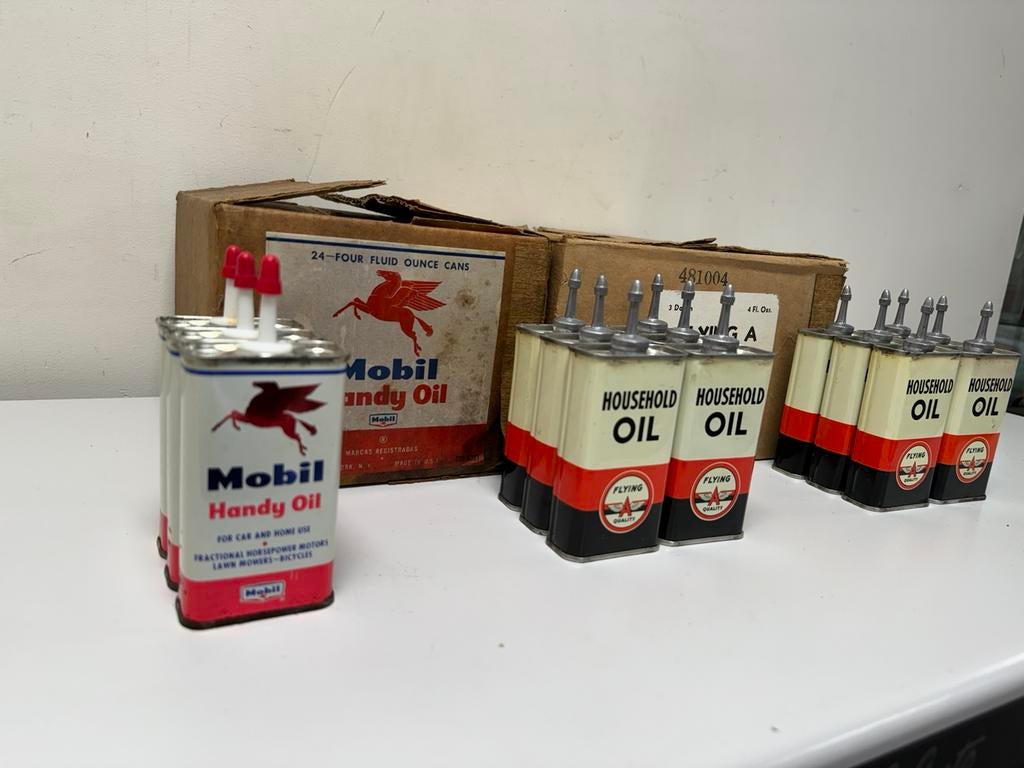 Flying A & Mobil oil Handy oils NOS ️, Ophalen of Verzenden, Gebruikt, Verpakking