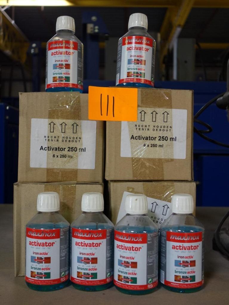 30x250ml Maxinox Bronze and Iron activator te koop!, Doe-het-zelf en Bouw, Verf, Beits en Lak, Overige kleuren, Nieuw, Beits, Ophalen of Verzenden