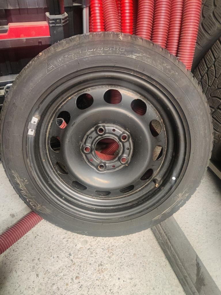 Winterbanden, Enlèvement, Comme neuf