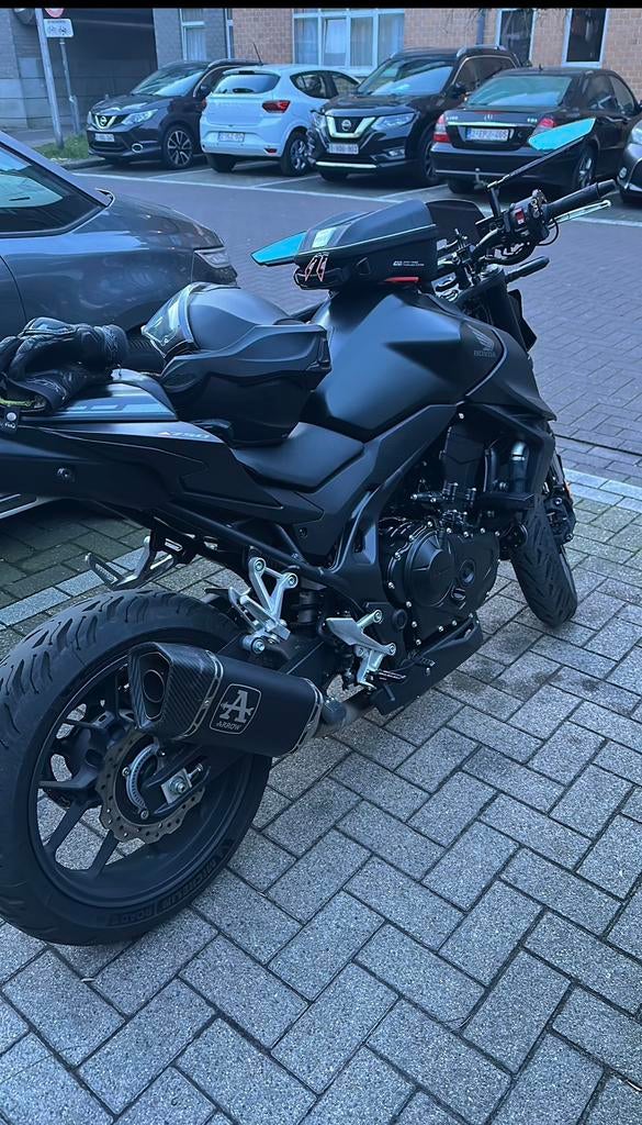 Honda CB750 Hornet 2025 — Full Option — 5 jaar GARANTIE !, 2 cilinders, Motorrijbewijs A, Particulier, Handvatverwarming