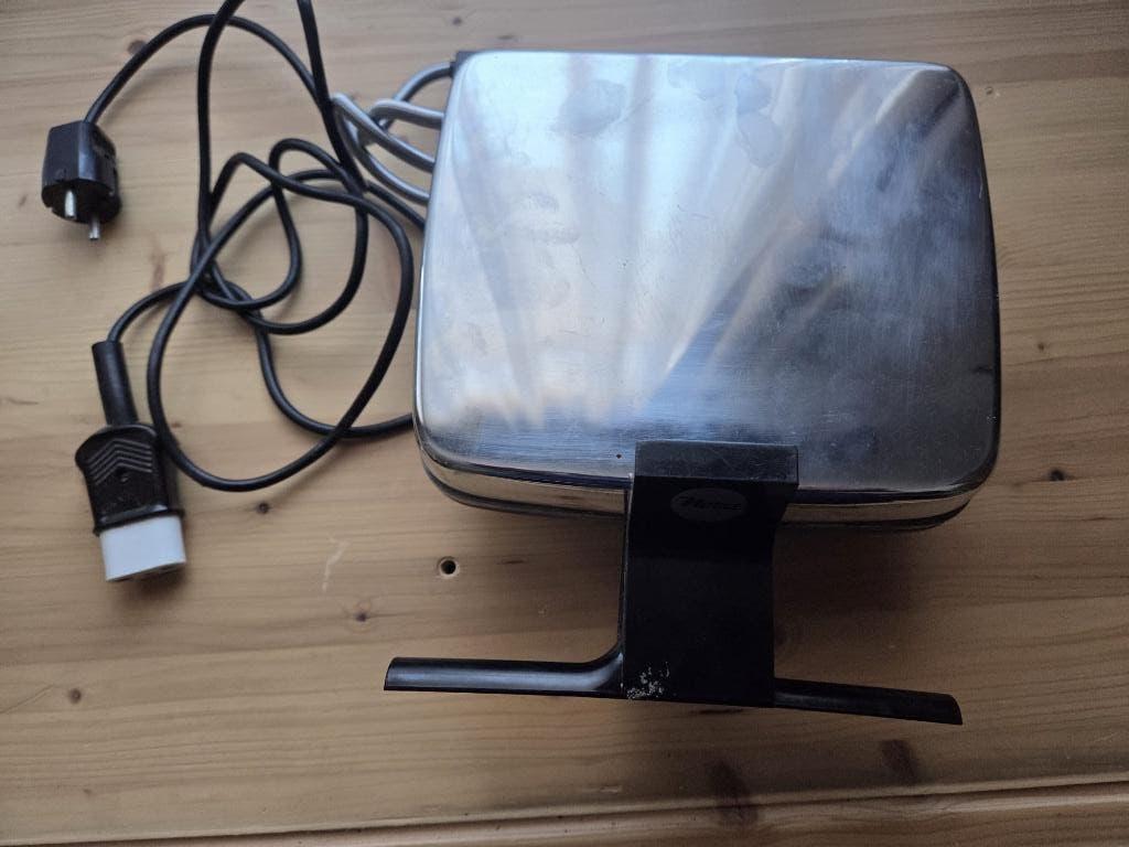 Gaufrier Nova Type 10 (Belgique), Electroménager, Gaufriers, Utilisé, Plaques amovibles, Enlèvement ou Envoi