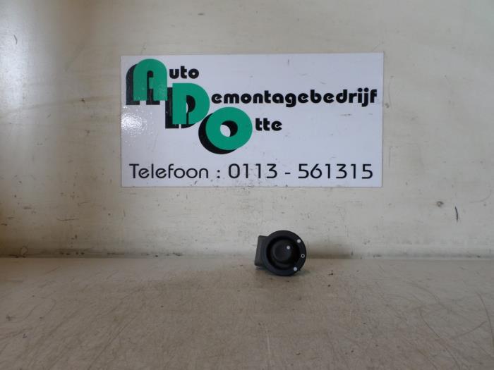 Commutateur rétroviseur d'un Renault Clio (Clio 2 01-), Renault, -, 3 mois de garantie, Utilisé