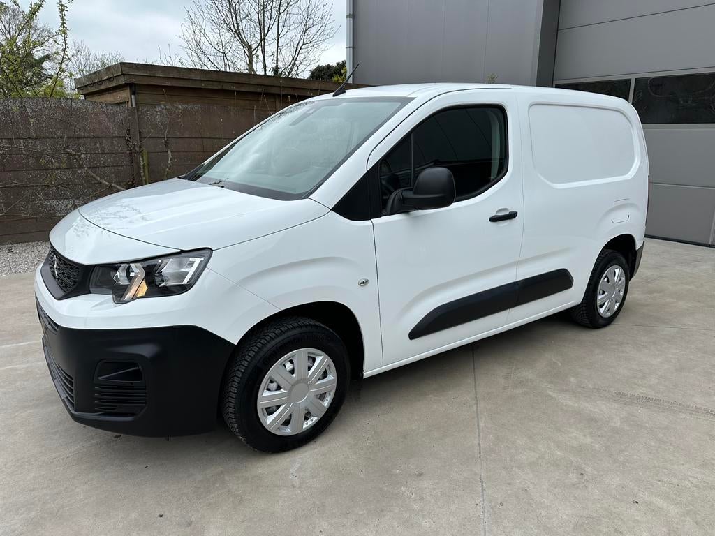 Peugeot Partner/Cargo léger/3 places/61 100 km !, Autos, Peugeot, Achat, Euro 6, Entreprise, 3 places