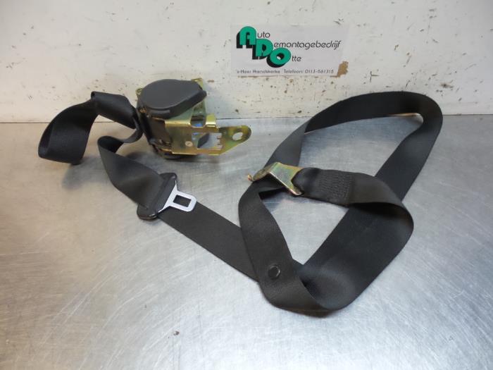 Veiligheidsgordel links-achter van een BMW 3-Serie (3-Serie, Gebruikt, -, -, Ophalen of Verzenden