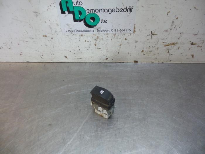 Elektrisch Raam Schakelaar van een Renault Scenic (Scenic 03, Auto-onderdelen, Gebruikt, -, Renault, -