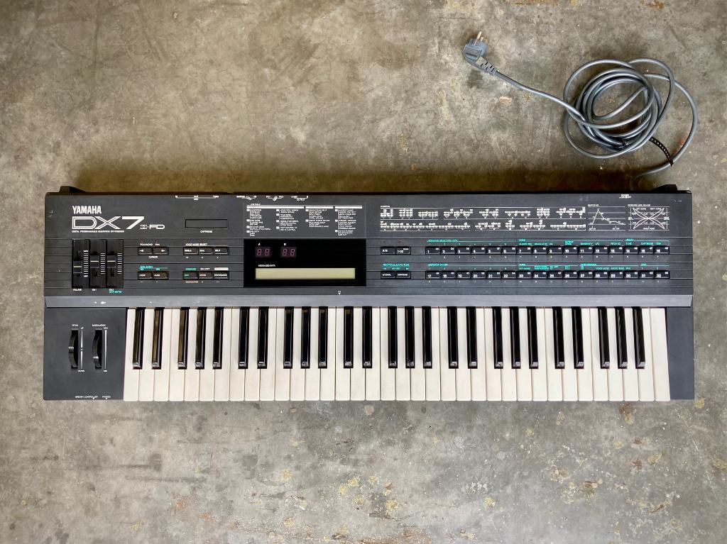 Yamaha DX-7 II FD, Musique & Instruments, Enlèvement, Comme neuf, 61 touches, Yamaha