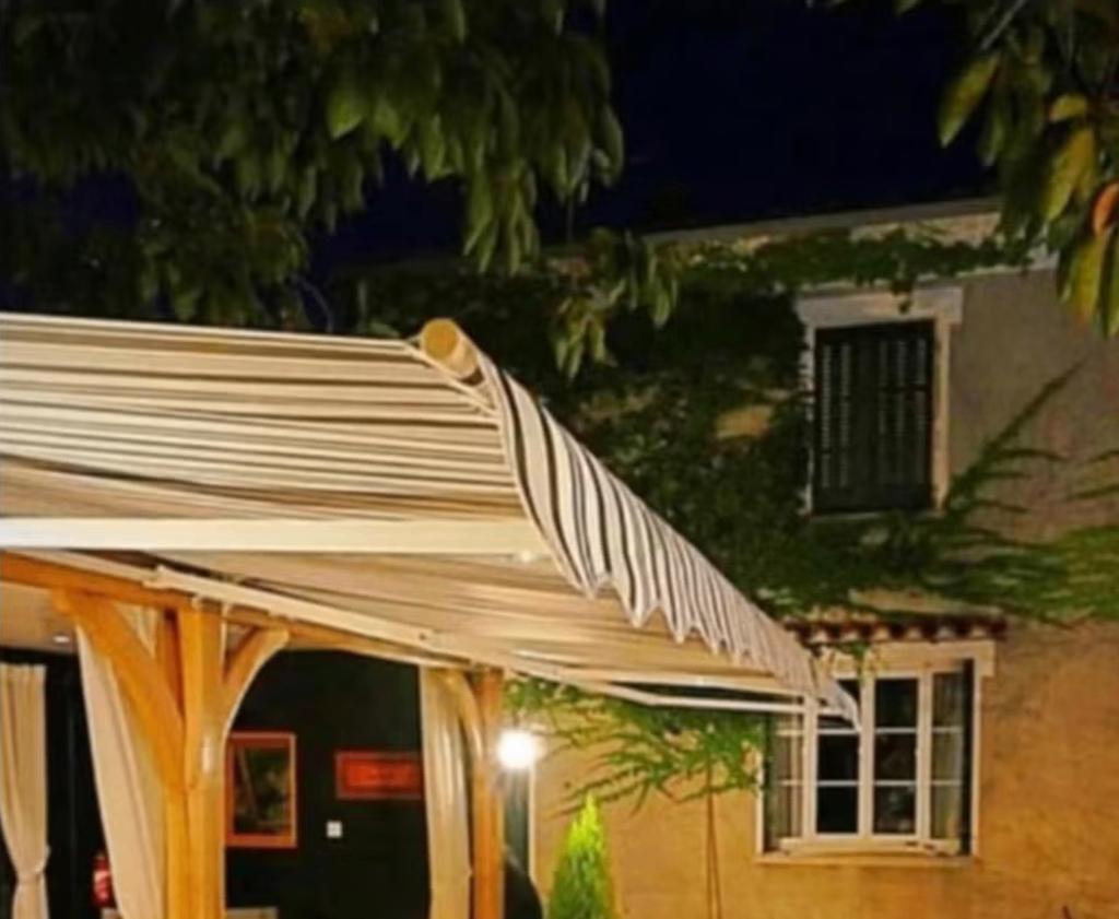 zonneluifel 3,00 x 2,00 m COMPTON, Ophalen, Gebruikt