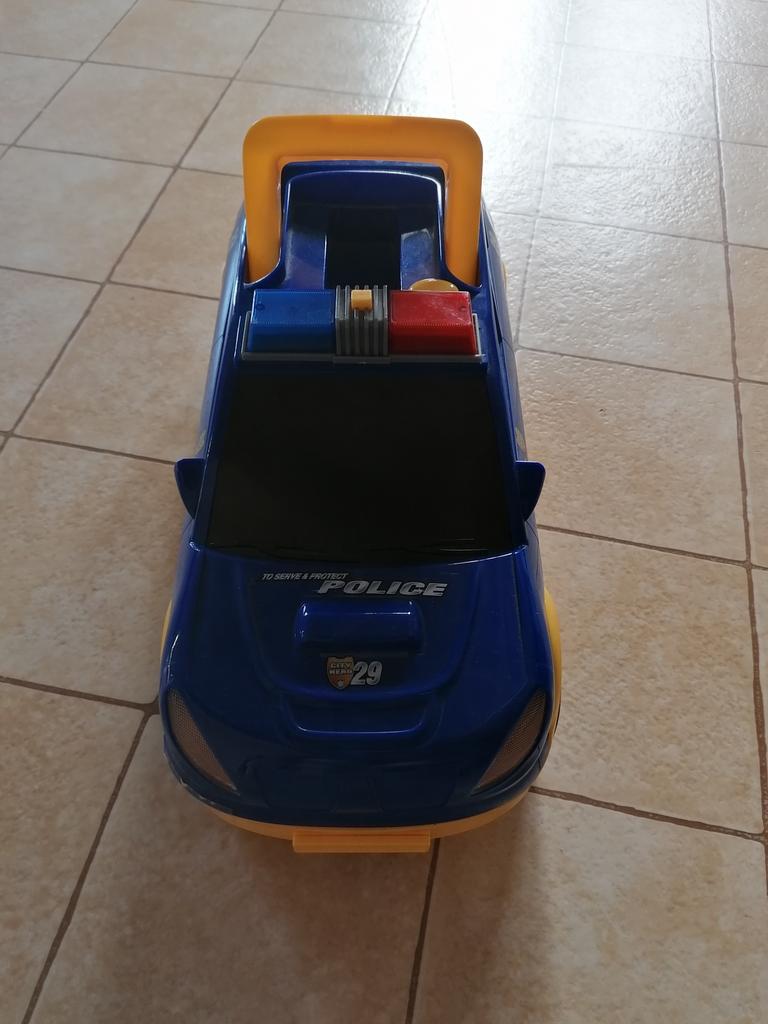 Voiture de police, Enlèvement ou Envoi, Comme neuf