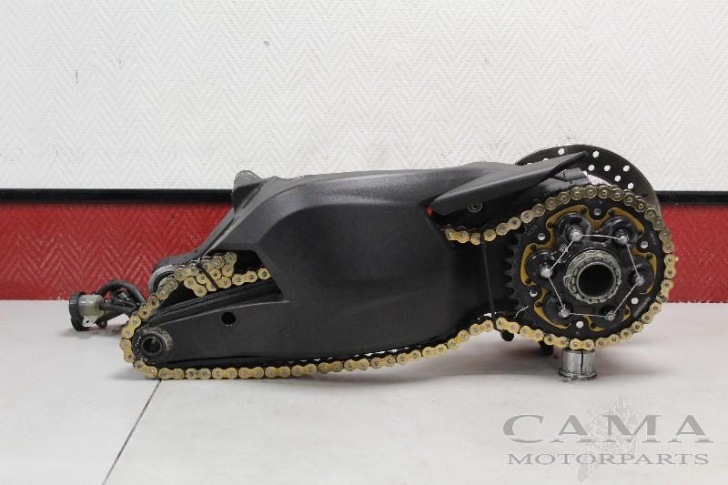 ACHTERBRUG ZELFBOUW SPECIAL Streetfighter 1100 S 2012-2013, Gebruikt