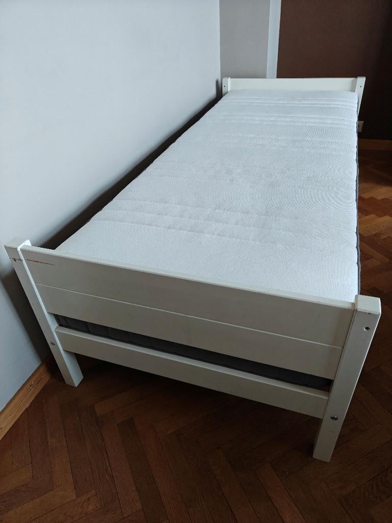 Lit simple avec matelas HÖVÄG Ikea, 90 cm, Enlèvement, 200 cm, Ikea