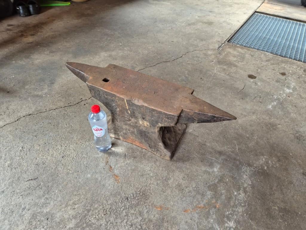 Aambeeld, Doe-het-zelf en Bouw, Ophalen, Gebruikt