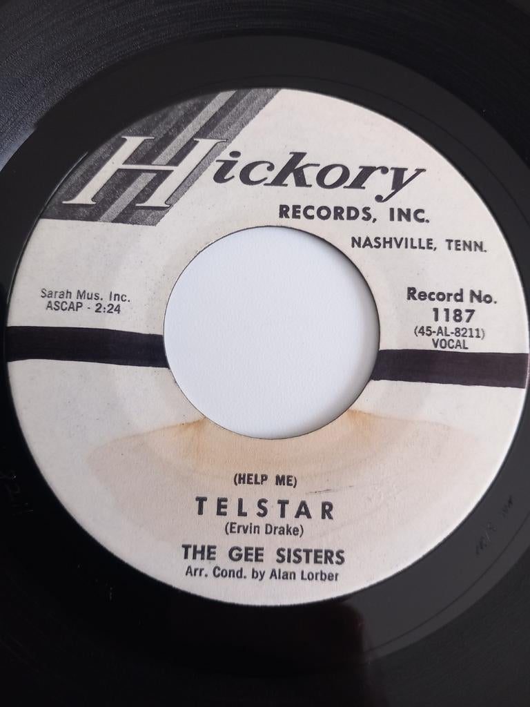THE GEE SISTERS. TELSTAR.OLDIES TEENAGER 60s US 45T, Pop