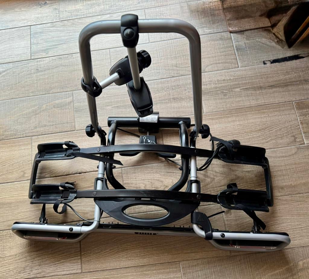 Fietsendrager, 2 fietsen, Thule, Ophalen, 2 fietsen, Zo goed als nieuw
