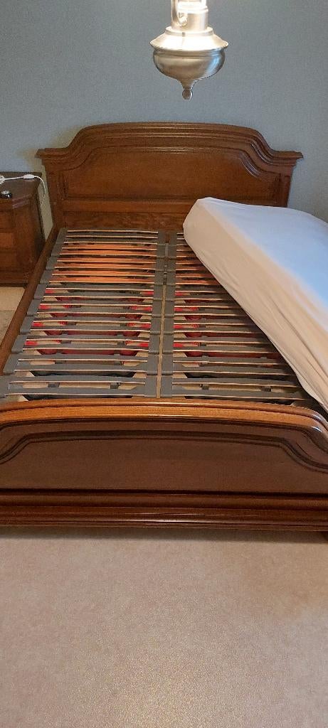 Lit en bois massif 140x200 avec matelas et sommier à lattes, 140 cm, Enlèvement, Utilisé, 200 cm