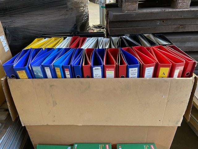 1000 CLASSEURS, CLASSEURS À ANNEAUX AU CHOIX, Articles professionnels, Aménagement de Bureau & Magasin | Mobilier de bureau & Aménagement