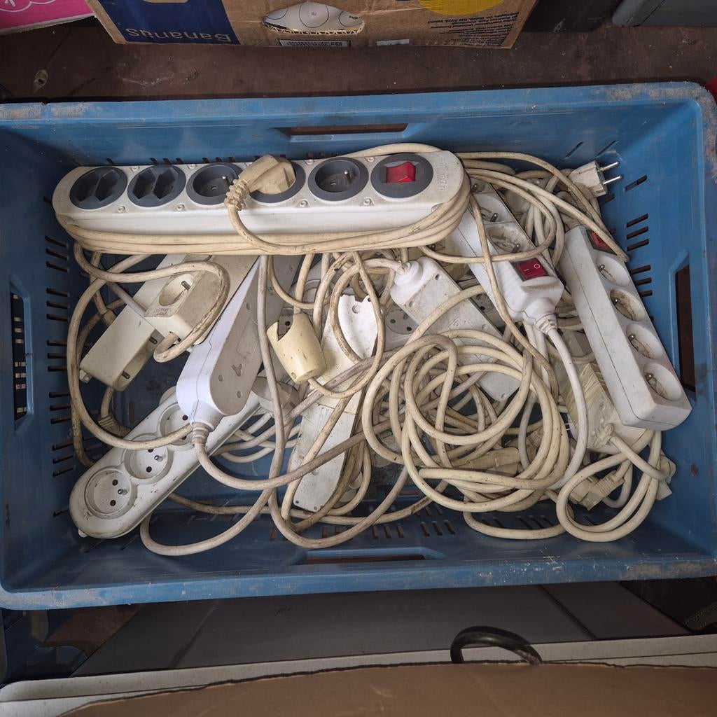 Prise cables électrique, Bricolage & Construction, Enlèvement