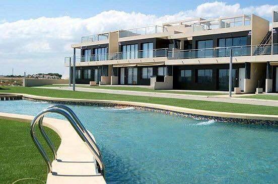 Vakantie appartement, Vakantie, Vakantie | Zon en Strand