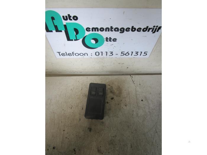 Elektrisch Raam Schakelaar van een Audi 100 (100 82-), Gebruikt, -, -, -
